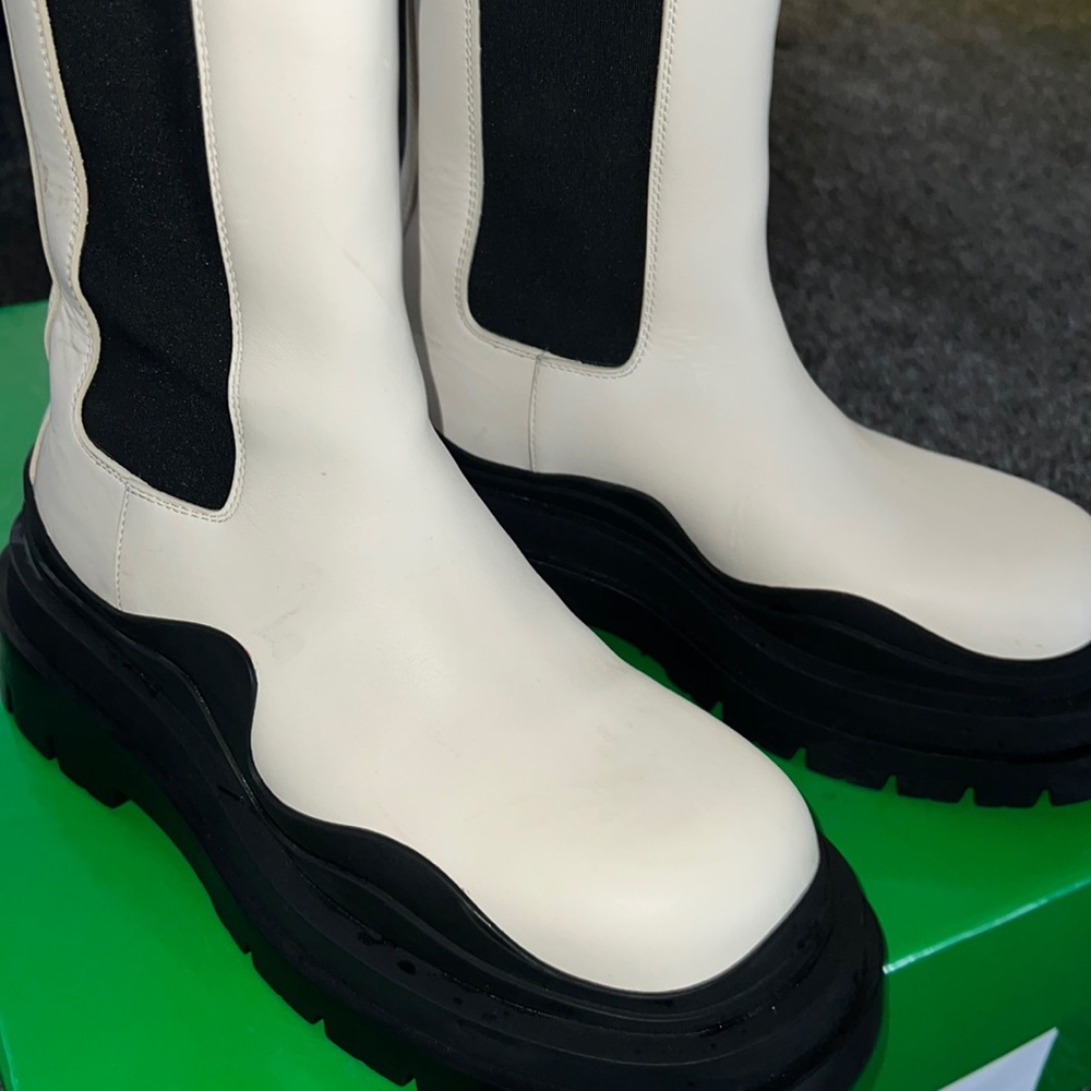 Excellent Condition!! - image 1